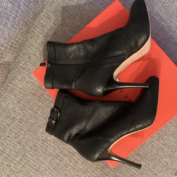 Via Spiga Booties - Picture 6 of 6